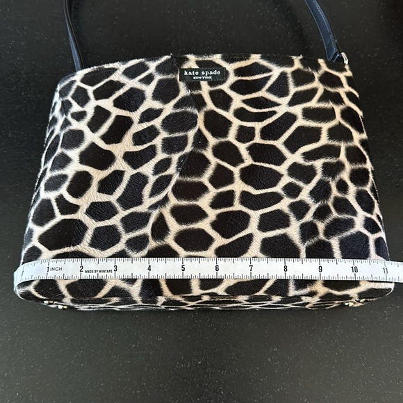 Kate Spade, Giraffe Faux Fur Animal Print Leather Handbag. Stain inside purse. - Picture 6 of 7